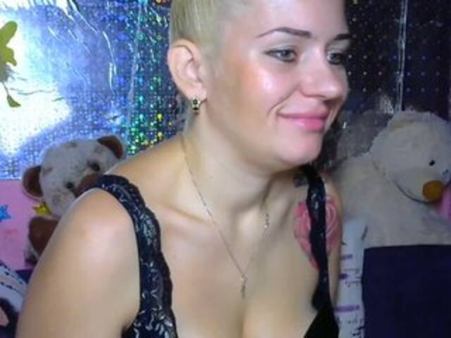 Екранни снимки на излъчване -Brilliancy-