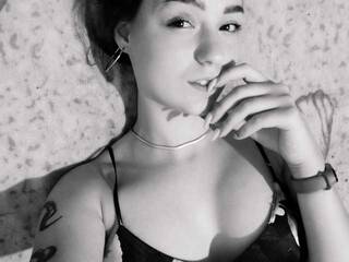 Еротичен видео чат GrettaLi