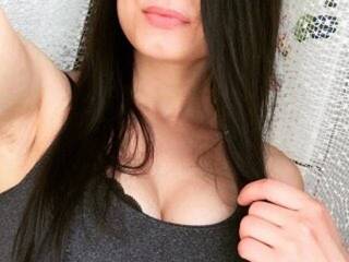 Еротичен видео чат H-o-t-Kira