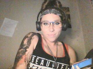 Еротичен видео чат Harlemhotshot