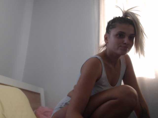 Снимки harlyblue hello guys and girls why not?what you found in my room ?you found lush , ass pussy fingers but you found a frend and a good talk to!#boobs 15 ,pussy 30,finger pussy 44 finger ass55,pm 1 feet 5 and come and discover me !