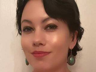 Еротичен видео чат Hazelrea