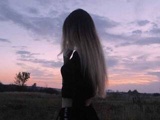 Еротичен видео чат Hazukix