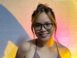 Еротичен видео чат Heartleaf