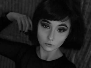 Еротичен видео чат Helenaobscura