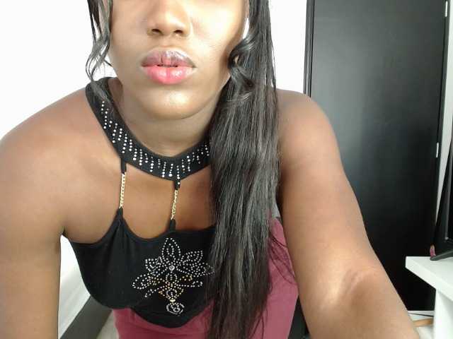 Екранни снимки на излъчване hellenjhonson