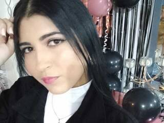 Еротичен видео чат hellenmoon