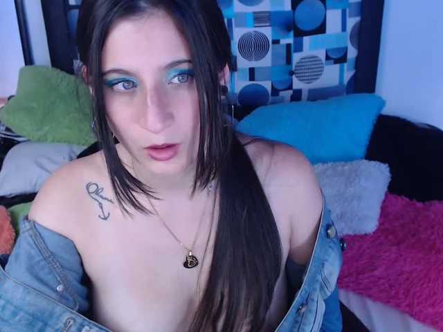 Екранни снимки на излъчване HellenStorm