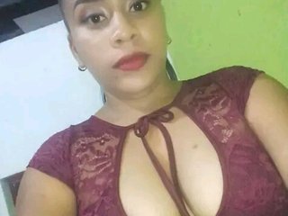 Еротичен видео чат HiilaryRomero