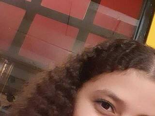 Еротичен видео чат hilary-arista