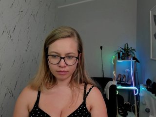 Еротичен видео чат hollyBB