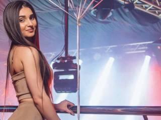 Еротичен видео чат honey1313