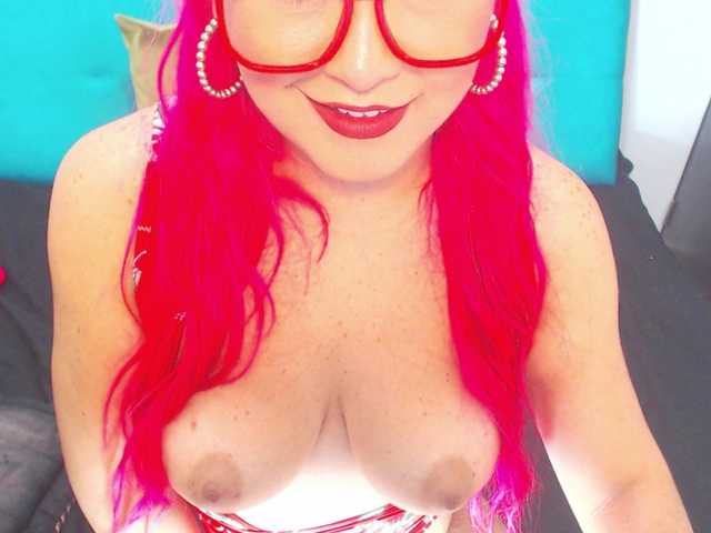 Екранни снимки на излъчване HoneyBunnyX