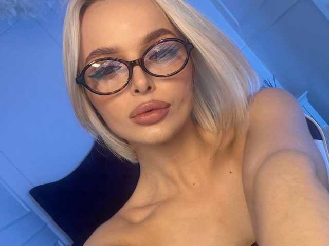 Снимка на профила horny-blondie