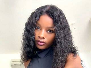 Еротичен видео чат Hornylilbirdie