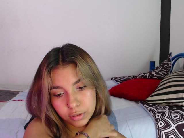 Снимки HornyZoe Come and have fun with me we will have a good time, will be everything you ask me #Big Ass #Twerk #Ahegao
