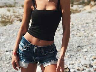 Еротичен видео чат hotanna