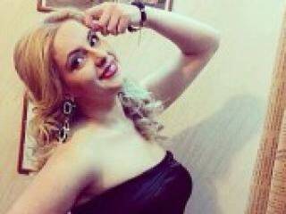 Еротичен видео чат hotaugust