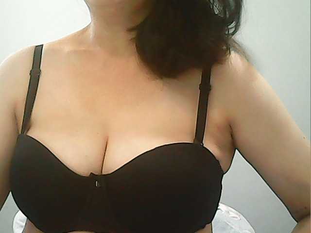 Екранни снимки на излъчване hotbabyasian