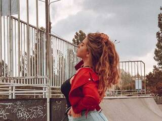 Еротичен видео чат Hotbb4loves