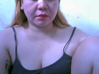 Еротичен видео чат Hotboobies19