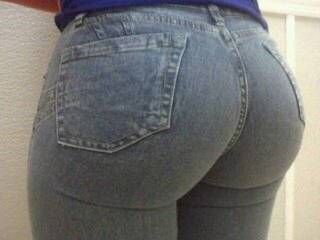 Еротичен видео чат Hotbusty