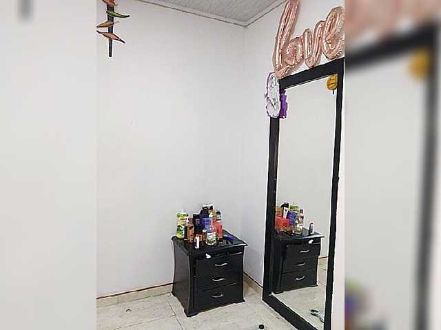 Снимка на профила HotCaroline