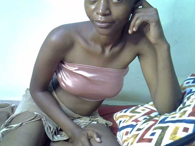 Екранни снимки на излъчване Hotdreamteen001