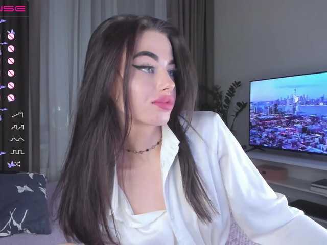 Екранни снимки на излъчване HotGirlEva