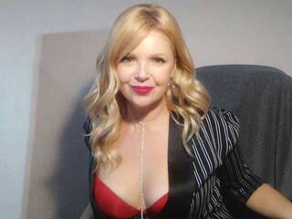 Еротичен видео чат Hotmidnight