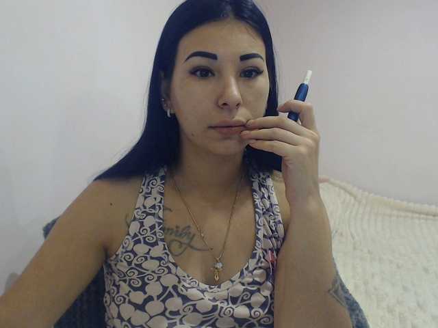 Екранни снимки на излъчване HotRose01