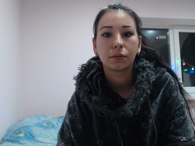 Екранни снимки на излъчване HotRose01