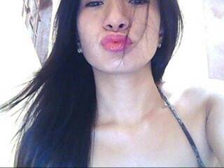 Еротичен видео чат HotSweetDoll