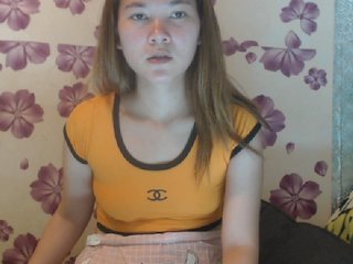 Екранни снимки на излъчване hottiekylie27