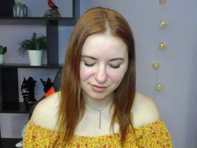 Екранни снимки на излъчване hottiexLayla
