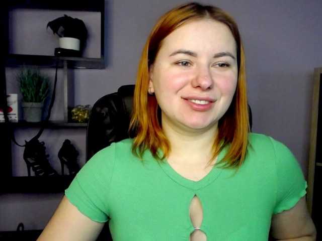 Екранни снимки на излъчване hottiexLayla
