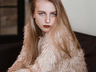 Еротичен видео чат HotWillow