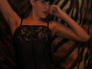 Еротичен видео чат hotyanel