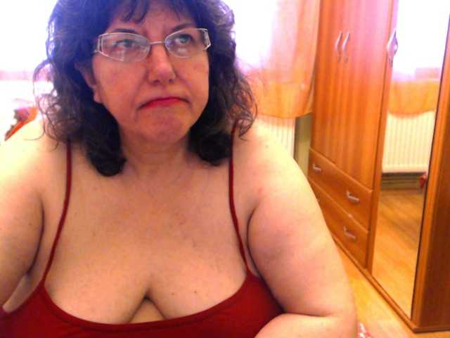 Снимки HugeTitsXXX Hi my Guests! Welcome to my room! Hope you are feeling good today Enjoy, relax and have fun!! My pussy is very hot and wet now ... we can masturbate together if you give me 160 tokens.