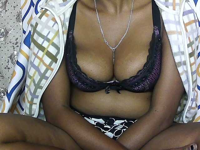 Екранни снимки на излъчване sexy-frayah
