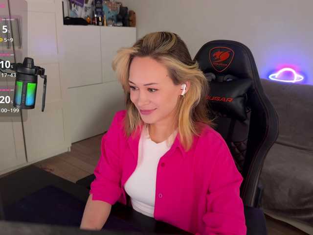 Екранни снимки на излъчване Liya_Keyyy