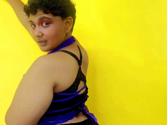 Снимка на профила IndianFoxyXXX