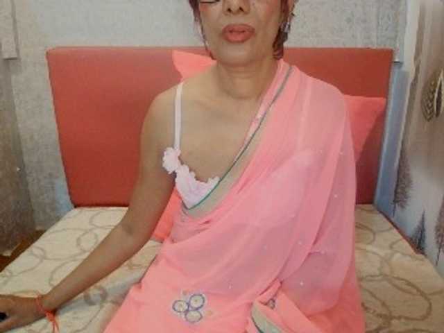 Екранни снимки на излъчване Indianmilf4u