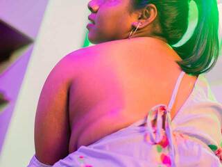 Еротичен видео чат IndiraVermutt