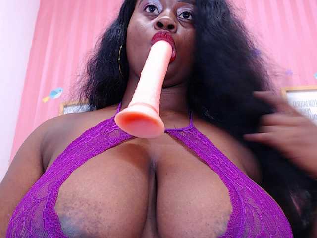Снимки irisbrown Hello guys! happy day lets make some tricks and #cum with me and play with my #toys #dildo #lovense #ebony #ebano #fuck my #pussy