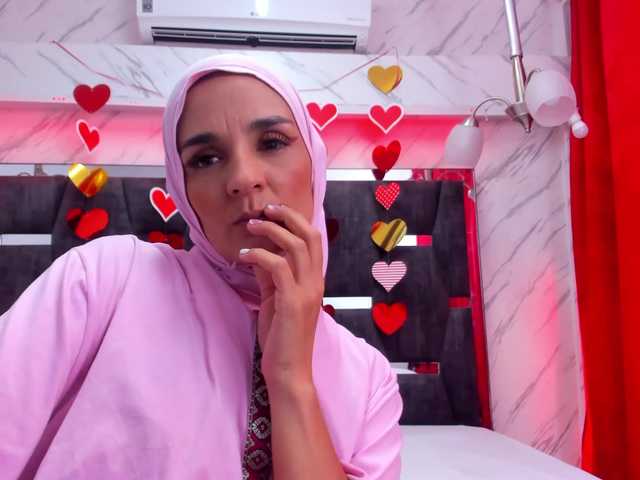 Екранни снимки на излъчване IrisKarimm