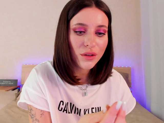 Екранни снимки на излъчване baby1moretime