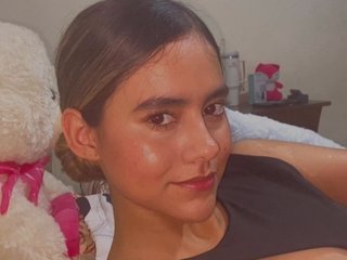 Еротичен видео чат IsabellaClarkeC