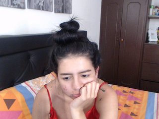 Екранни снимки на излъчване IsabellaJ