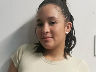 Еротичен видео чат IsaWilliams